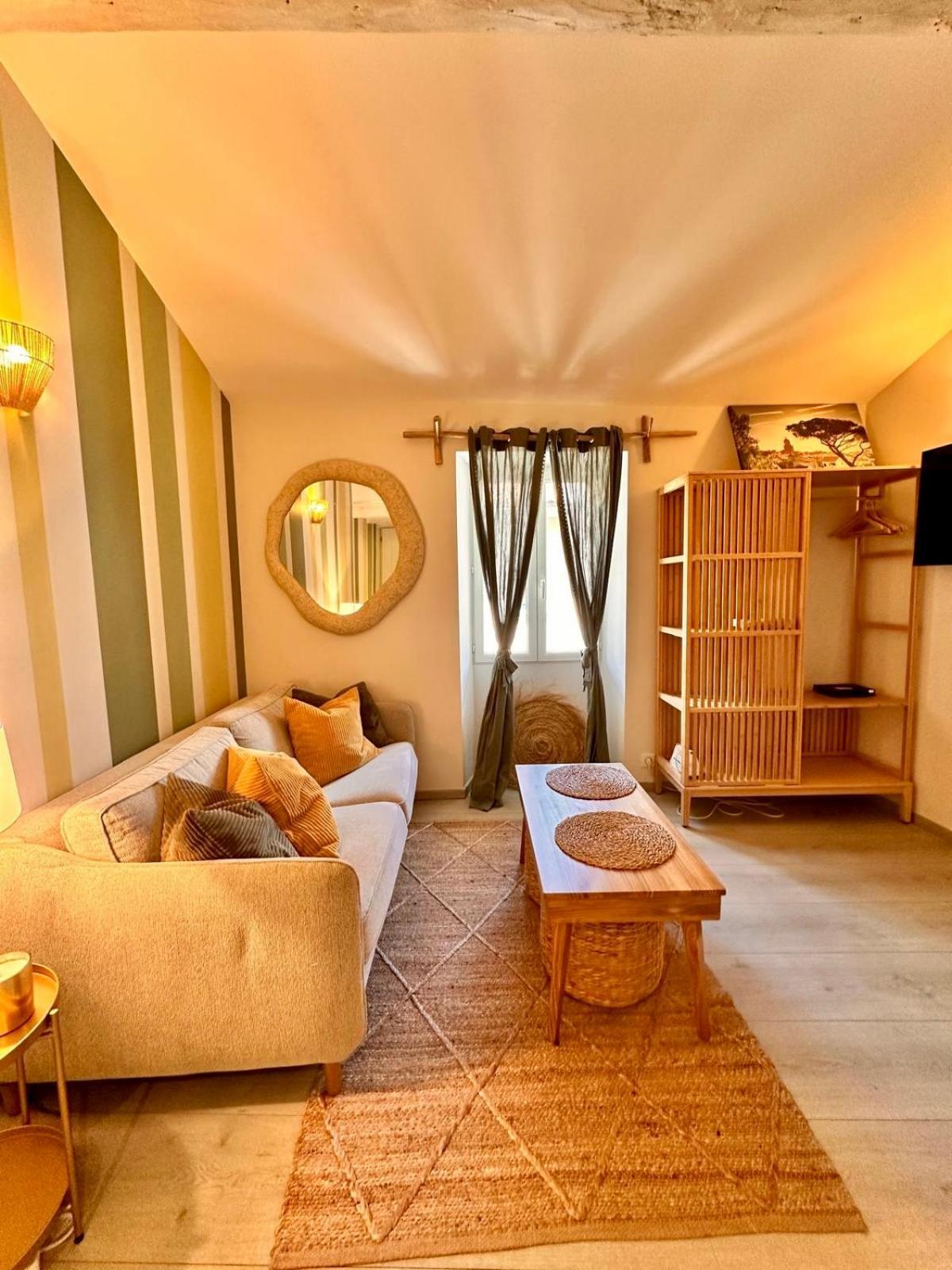 Cozy Studio Le Cedre, Port De Saint Tropez Luaran gambar